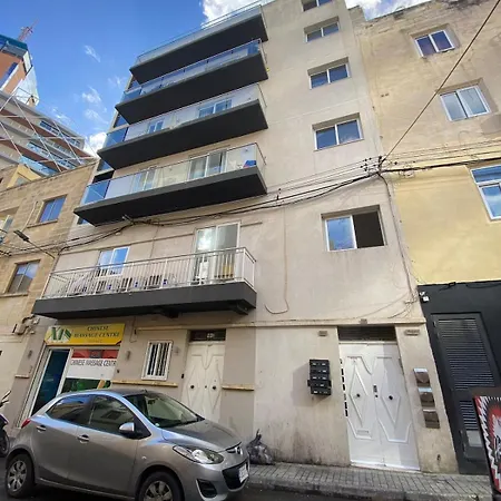 Paceville - 4a - Seaview 2br, Near & Bars * San Julián