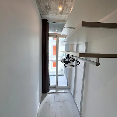 Paceville - 4a - Seaview 2br, Near & Bars Daire