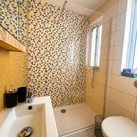Paceville - 4a - Seaview 2br, Near & Bars * San Julián