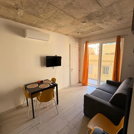 Paceville - 4a - Seaview 2br, Near & Bars