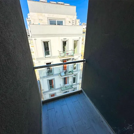 Paceville - 4a - Seaview 2br, Near & Bars St. Julian's