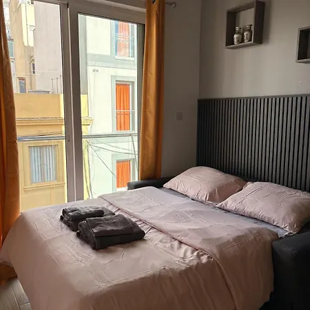 Paceville - 4a - Seaview 2br, Near & Bars Апартаменты